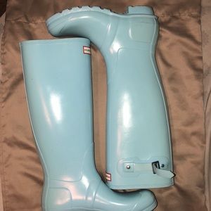Light blue y’all Hunter boots. Never worn